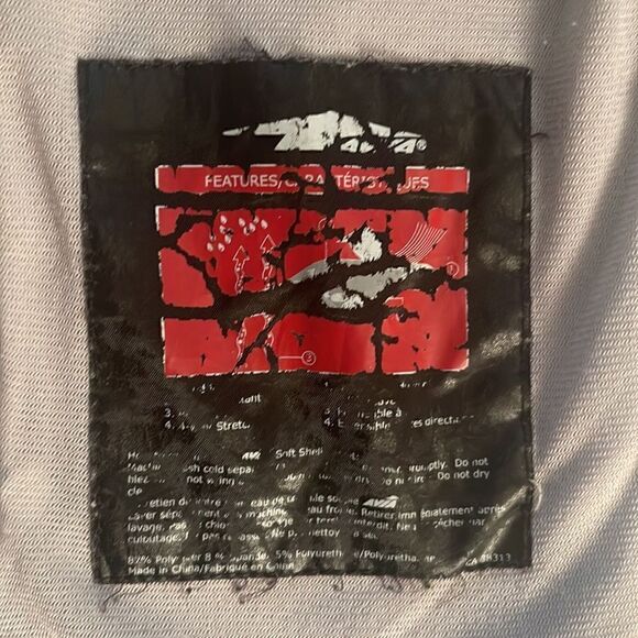 Avia zip up jacket.  Size small.  Lightweight and sporty. - Picture 5 of 6